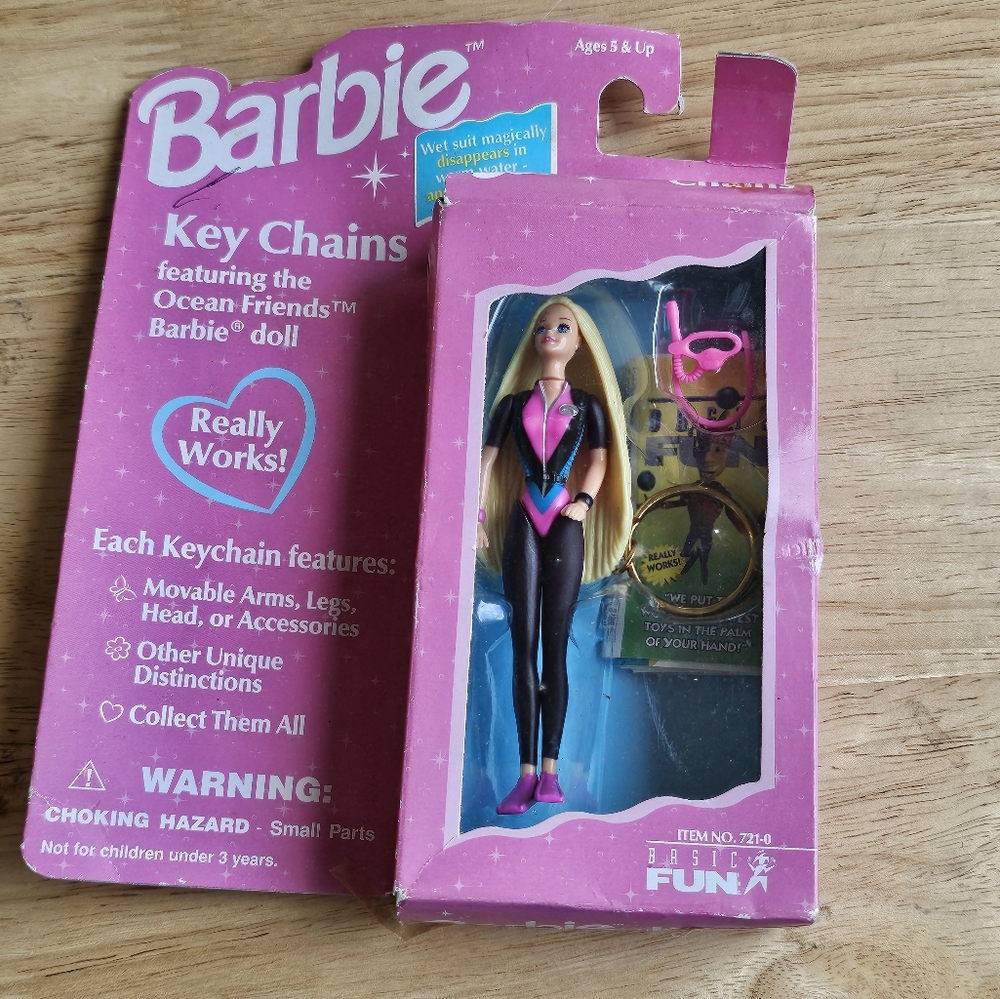 1996 Ocean Friends Barbie Keychain